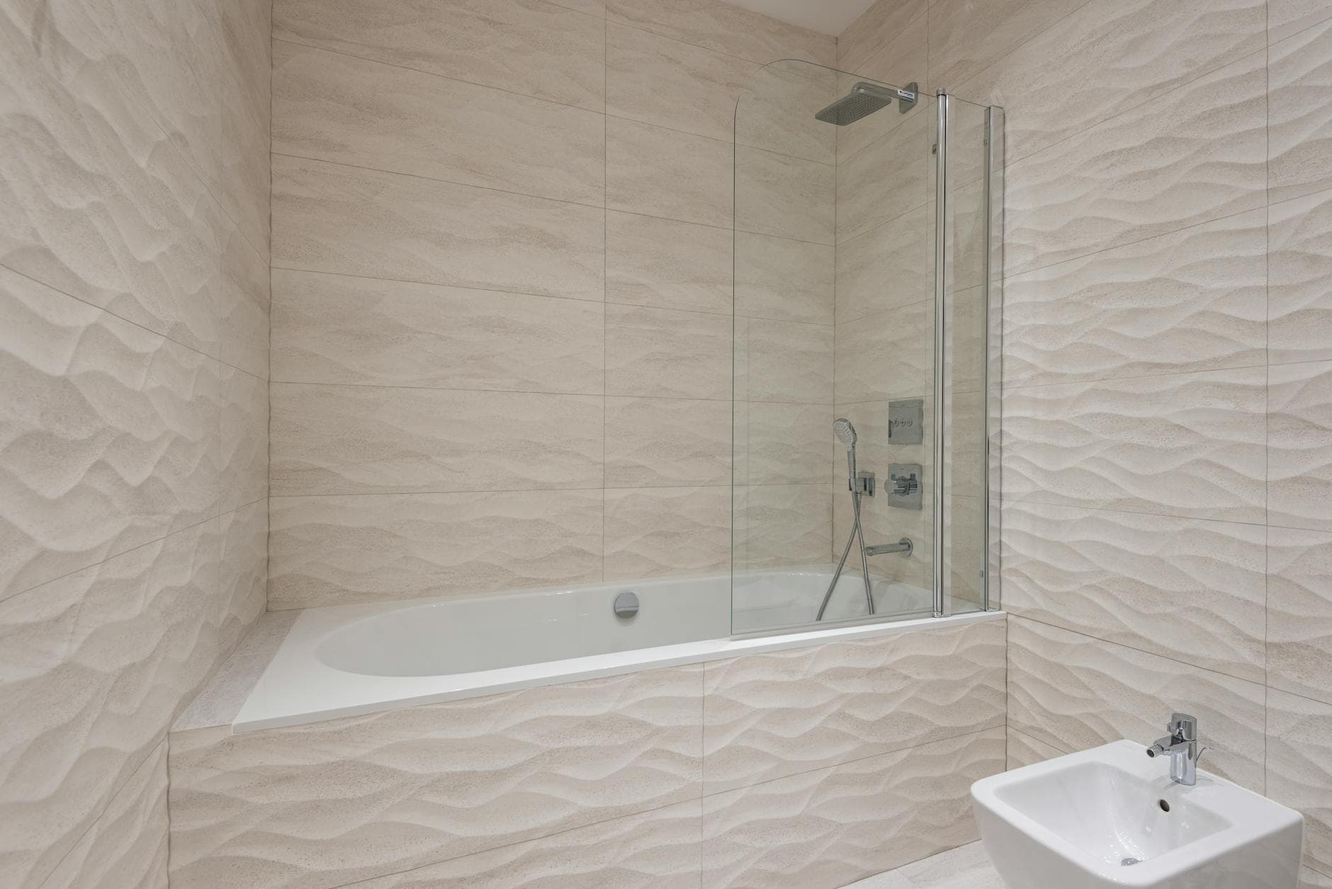 Shower Tile Trends Taking Over Pinellas County Bathrooms in 2026